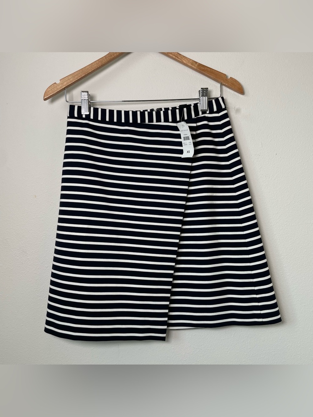 NEW Ann Taylor A-Line Wrap Skirt size XS Navy & White Striped Preppy